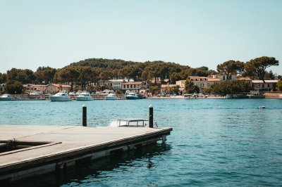 AI-generated travel thumbnail for L'Estaque
