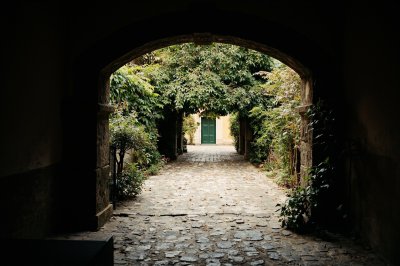 AI-generated travel thumbnail for La Villa