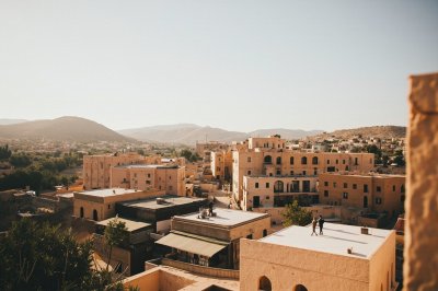 AI-generated travel thumbnail for Laayoune