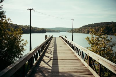 AI-generated travel thumbnail for LaFollette