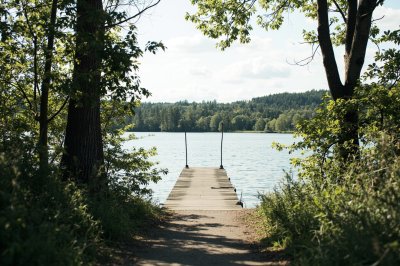 AI-generated travel thumbnail for Lagan