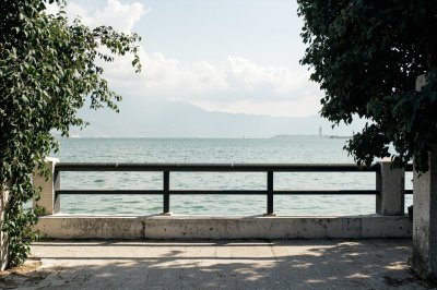 AI-generated travel thumbnail for Laghi