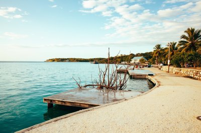 AI-generated travel thumbnail for Lamentin