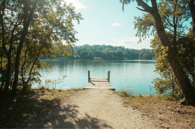 AI-generated travel thumbnail for Lansargues