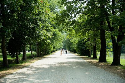 AI-generated travel thumbnail for Lassee