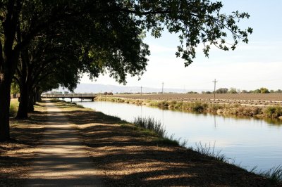 AI-generated travel thumbnail for Laton