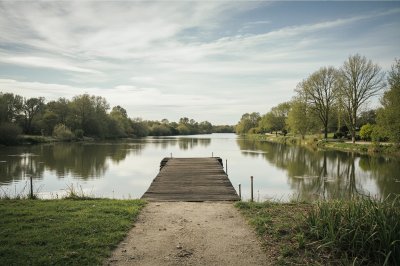 AI-generated travel thumbnail for Le Breil-sur-Mérize