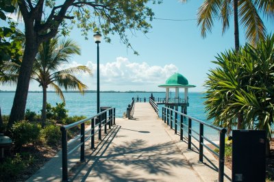 AI-generated travel thumbnail for Le Marigot
