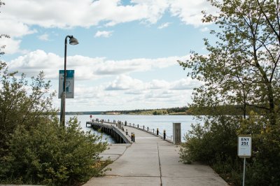 AI-generated travel thumbnail for Leduc