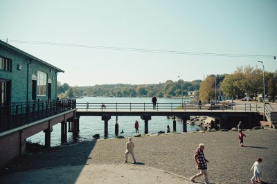 AI-generated travel thumbnail for Leezen