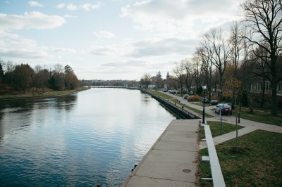 AI-generated travel thumbnail for Lenin District