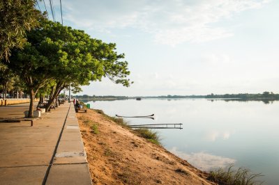 AI-generated travel thumbnail for Libenge