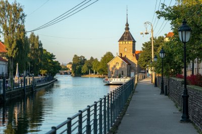 AI-generated travel thumbnail for Lieser