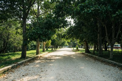 AI-generated travel thumbnail for Linabuan