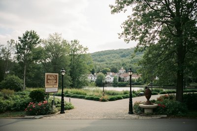 AI-generated travel thumbnail for Linglestown