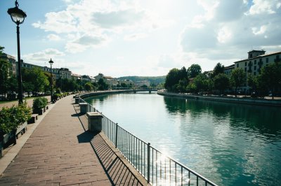 AI-generated travel thumbnail for Linz Stadt