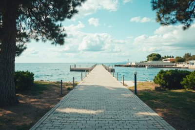 AI-generated travel thumbnail for Livadia