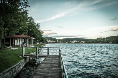 AI-generated travel thumbnail for Lokavec