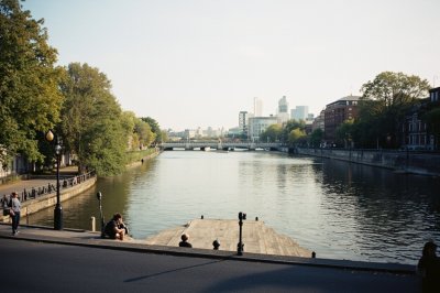 AI-generated travel thumbnail for London
