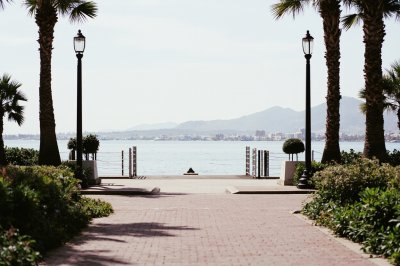 AI-generated travel thumbnail for Long Beach