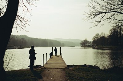 AI-generated travel thumbnail for Longvic