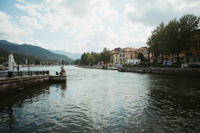 AI-generated travel thumbnail for Lonigo