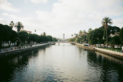 AI-generated travel thumbnail for Los Angeles County