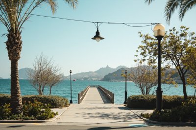 AI-generated travel thumbnail for Los Cabos