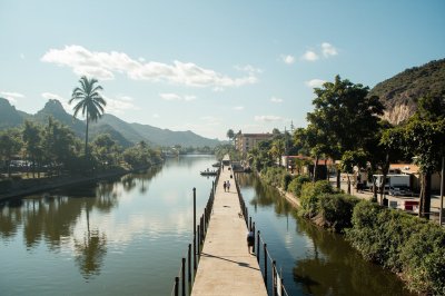 AI-generated travel thumbnail for Los Saucitos