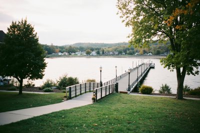 AI-generated travel thumbnail for Loudonville