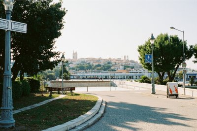 AI-generated travel thumbnail for Loures