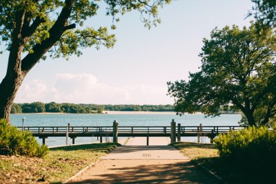 AI-generated travel thumbnail for Loving County