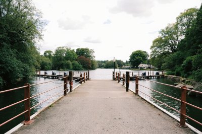 AI-generated travel thumbnail for Lower Brailes