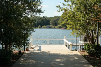AI-generated travel thumbnail for Lowndes County