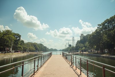 AI-generated travel thumbnail for Luanda