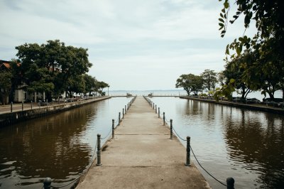 AI-generated travel thumbnail for Lucap