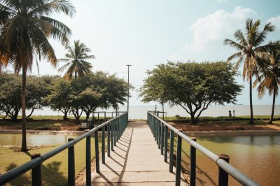 AI-generated travel thumbnail for Lucapa