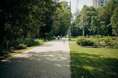 AI-generated travel thumbnail for Lukoyanov