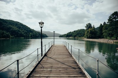 AI-generated travel thumbnail for Lunca Mureşului