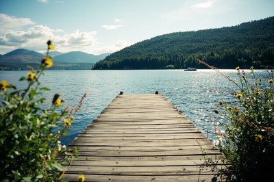 AI-generated travel thumbnail for Lunner