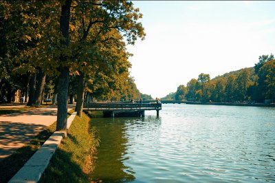 AI-generated travel thumbnail for Lussac-les-Châteaux