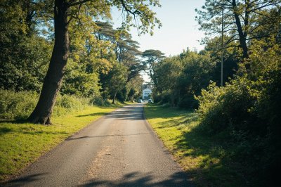 AI-generated travel thumbnail for Lympstone