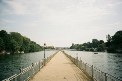 AI-generated travel thumbnail for Lyon