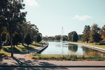 AI-generated travel thumbnail for Macquarie