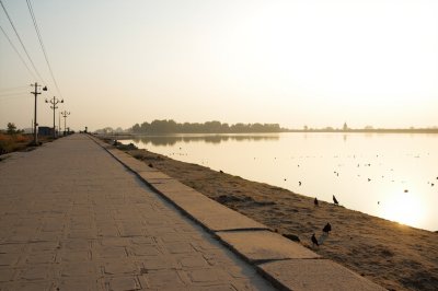 AI-generated travel thumbnail for Madhi