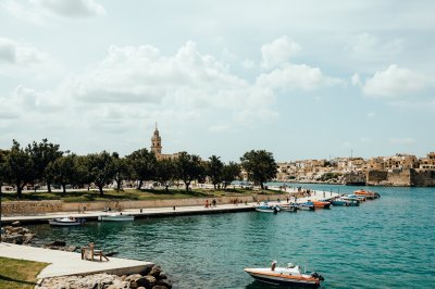 AI-generated travel thumbnail for Madliena
