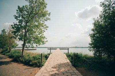 AI-generated travel thumbnail for Magaramkent
