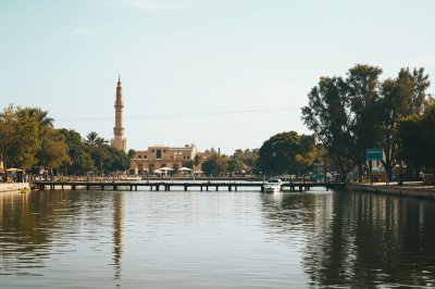 AI-generated travel thumbnail for Mahaddayweyne