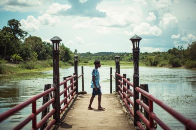 AI-generated travel thumbnail for Makungu