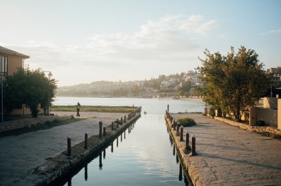 AI-generated travel thumbnail for Manbij